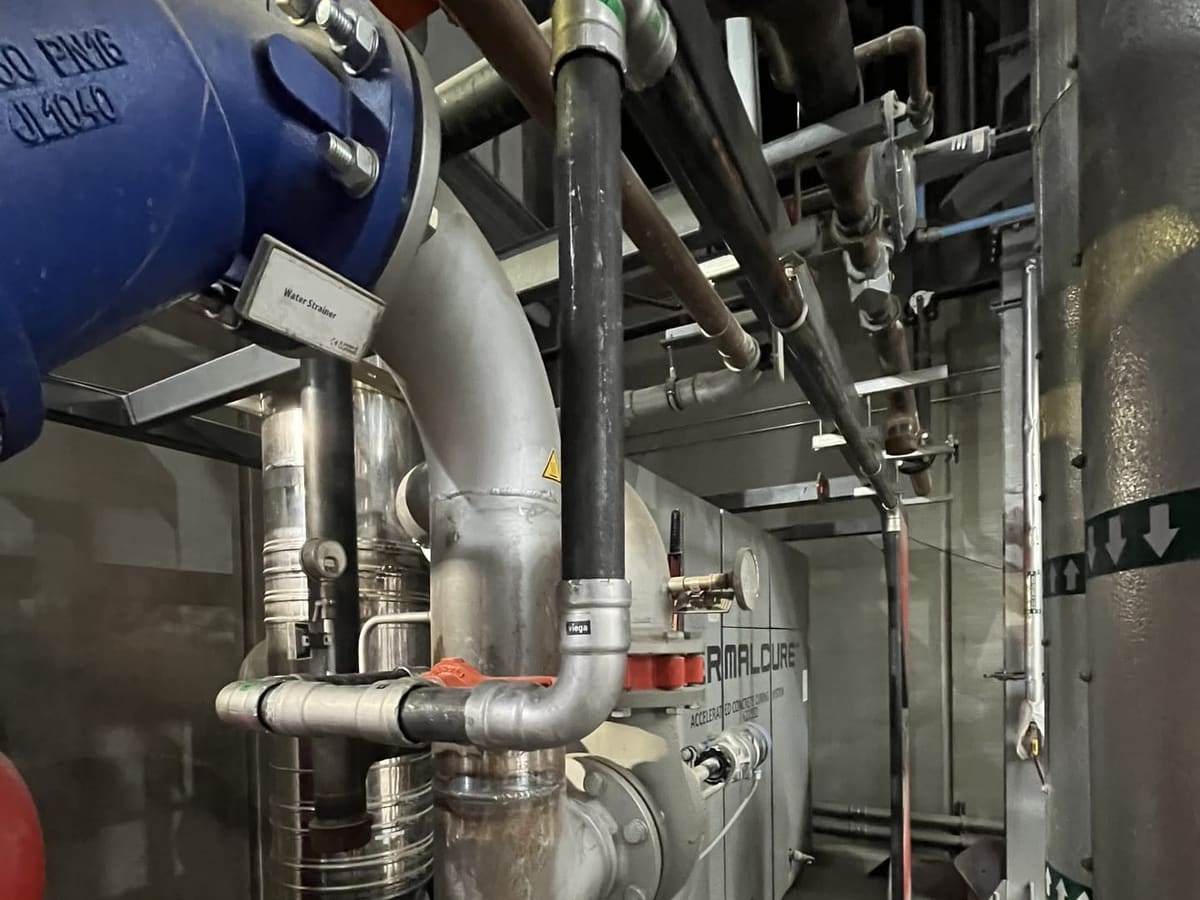 Condensate return assembly on a steam system